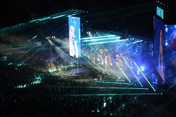 Концерт посетило более 67 тысяч зрителей