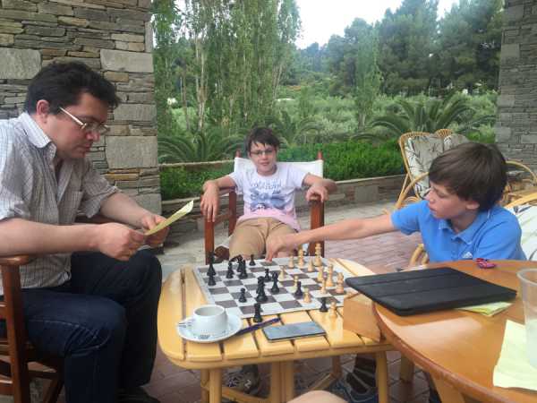 Как увлечь ребенка шахматами: 7 способов