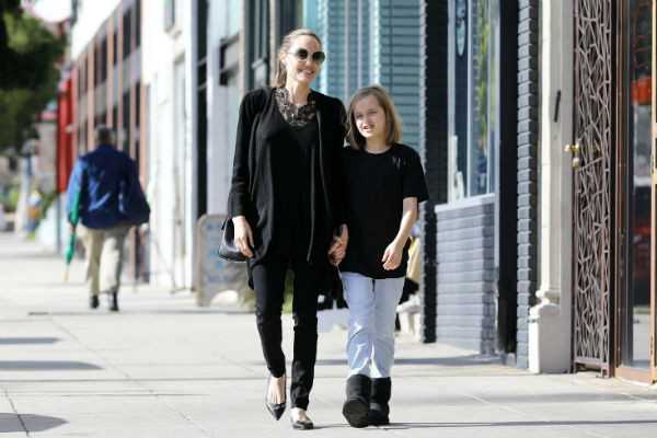 Анджелина Джоли с дочкой