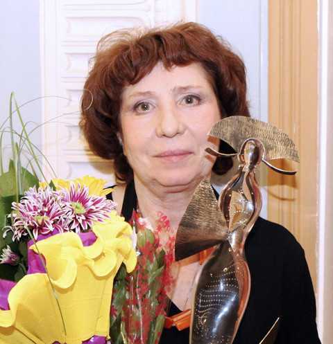 Елена Камбурова