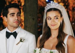 Летом в Париже: новые подробности свадьбы звезд сериала «Зимородок» Афры Сарачоглу и Мерта Рамазана Демира