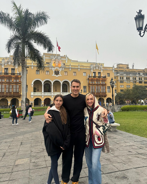 Покупки на рынке, зима в +20 и шутки про рост: Кристина Орбакайте отдыхает с семьей в Перу