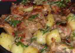 Курочка в кефире 1.Курицу разрезать на порционные кусочки+соль,перец. 2.Смешиваем 1 стакан кефира+1 ч.л. томат….