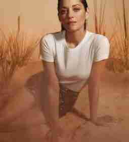 Марион Котийяр (Marion Cotillard) в фотосессии для журнала Marie Claire France (2021)