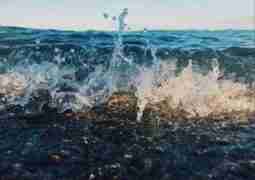 Обережный шепоток на воду Наберите чистой воды в ёмкость из которой будете после умываться…