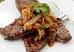 Очень вкусный рецепт печени! Печень получается мягкой, сочной, нежной! ИНГРЕДИЕНТЫ 600 г говяжьей печени …