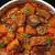 Нам принесли мясо, вкуснее которого я не ела в жизни.  Оно было и жаренным…