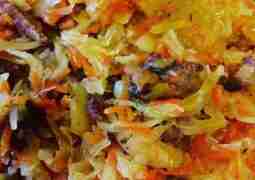 КАПУСТА ТУШЁНАЯ С МЯСОМ В МУЛЬТИВАРКЕ. Небольшой кочан капусты (1 кг) Морковь 1 шт…