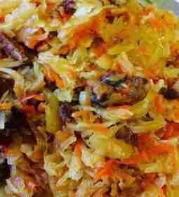 КАПУСТА ТУШЁНАЯ С МЯСОМ В МУЛЬТИВАРКЕ. Небольшой кочан капусты (1 кг) Морковь 1 шт…