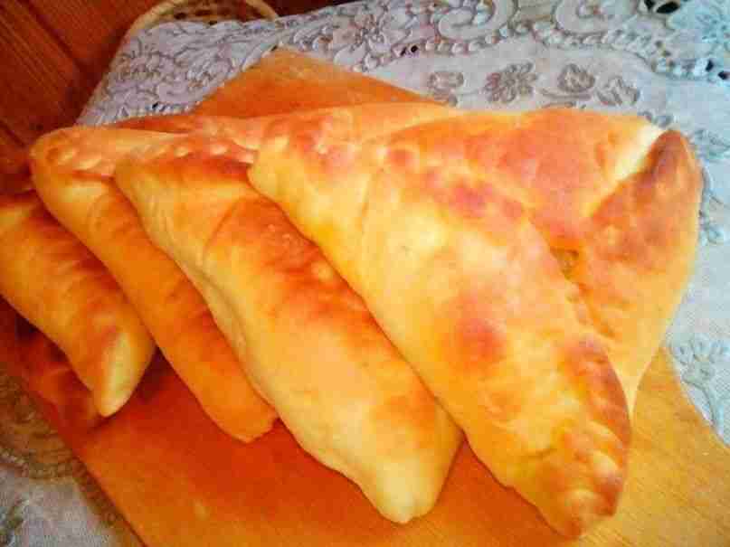 Пирожки с капустой на исключительно вкусном тесте. Тесто простое :  3ст муки (500гр),  яйцо, …