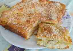 «Заливной» пирог с картошкой и курицей Тесто: 2 стакана муки,  200 гр. сметаны или…