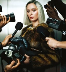 Эмили Блант (Emily Blunt) в фотосессии для журнала Vogue Hong Kong (2025)