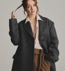 Оливия Кук (Olivia Cooke) в фотосессии для журнала Who What Wear UK (2025)
